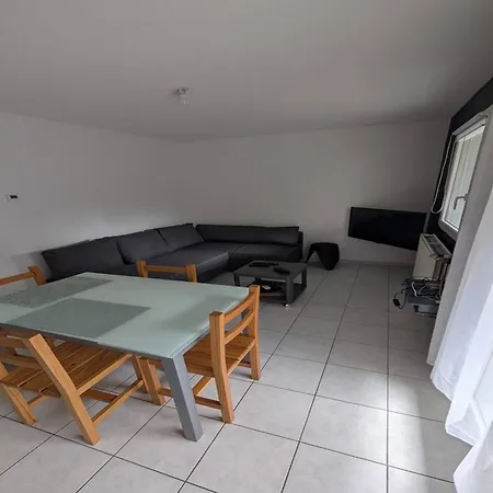 Villa Confortable Avec Terrasse, Bbq, A 700m Des Commerces Et 1.5km De La Plage, Ideale Pour 6 Pers. - Fr-1-782-8 *