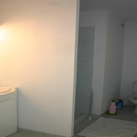 Villa Confortable Avec Terrasse, Bbq, A 700m Des Commerces Et 1.5km De La Plage, Ideale Pour 6 Pers. - Fr-1-782-8 Le Barcarès